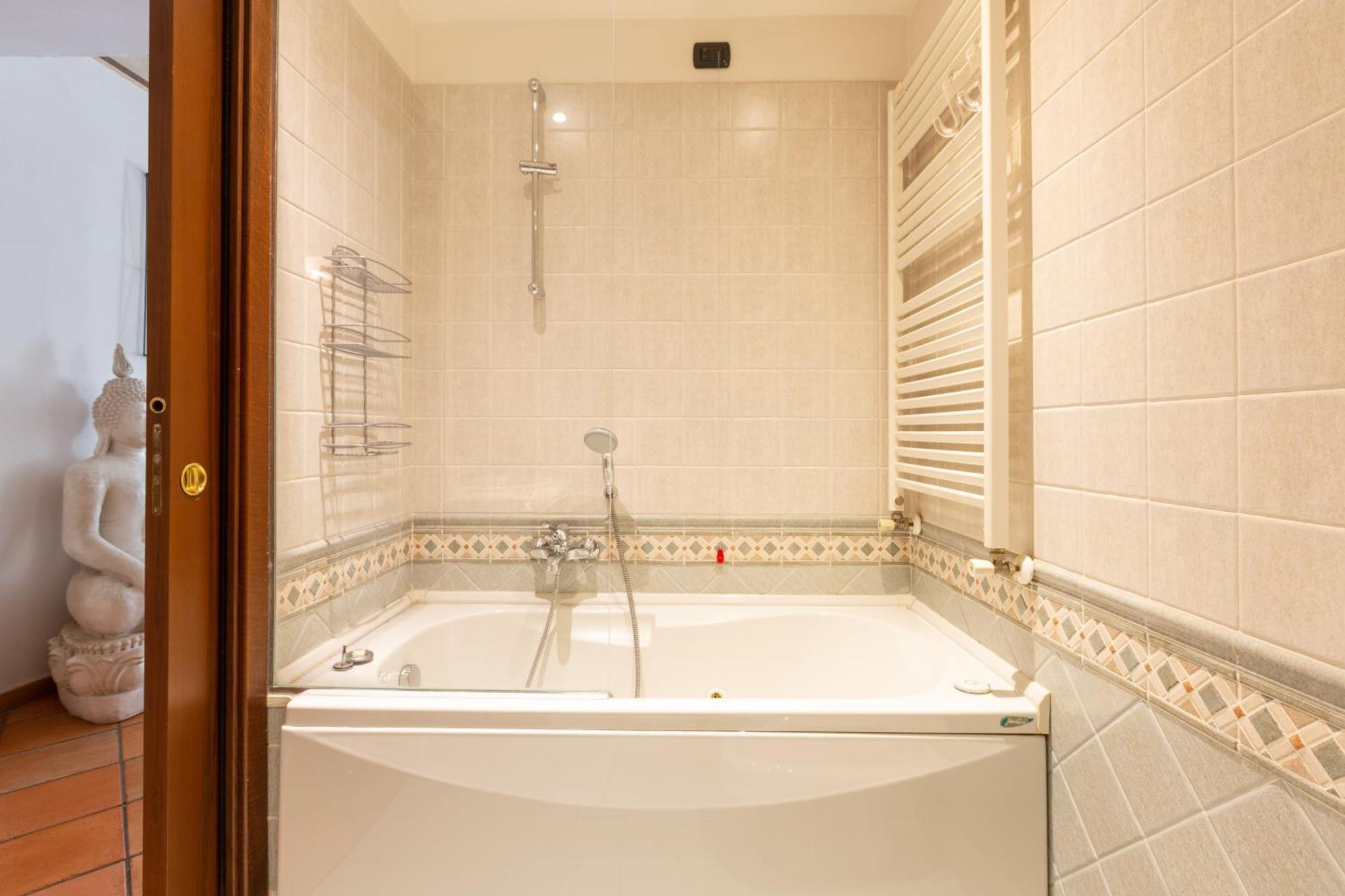 Cosy Two Bedroom Apartment Close To Navigli Милан Экстерьер фото